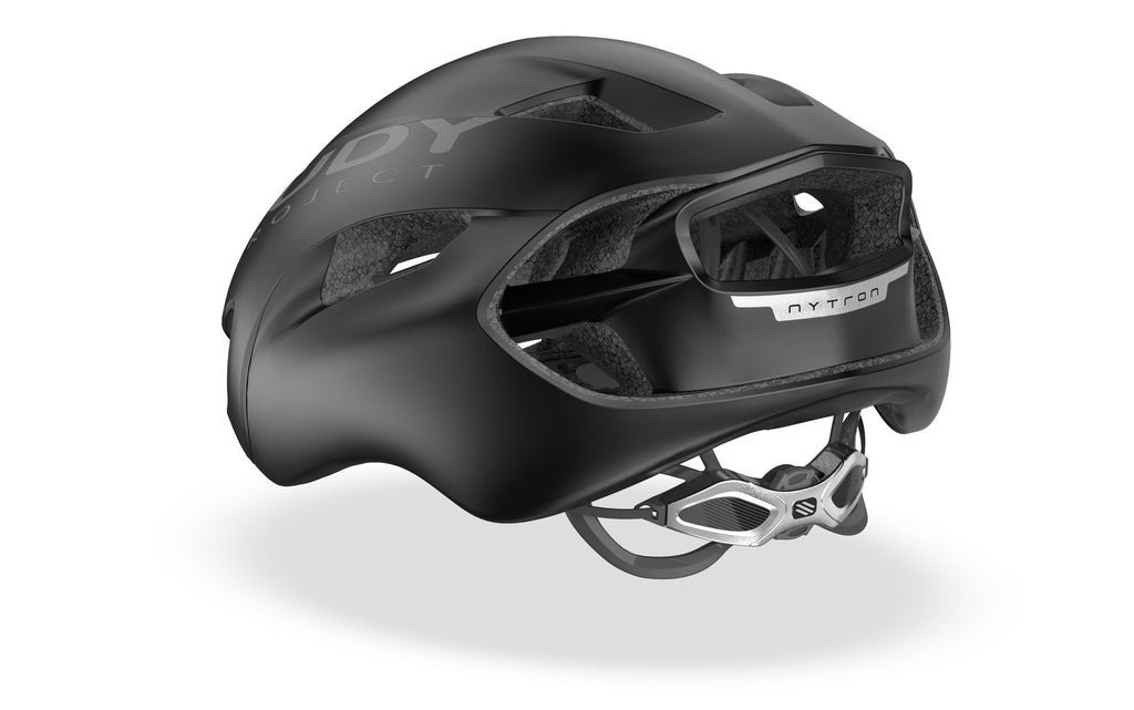 Casco con grandes salidas de aire para mayor frescura