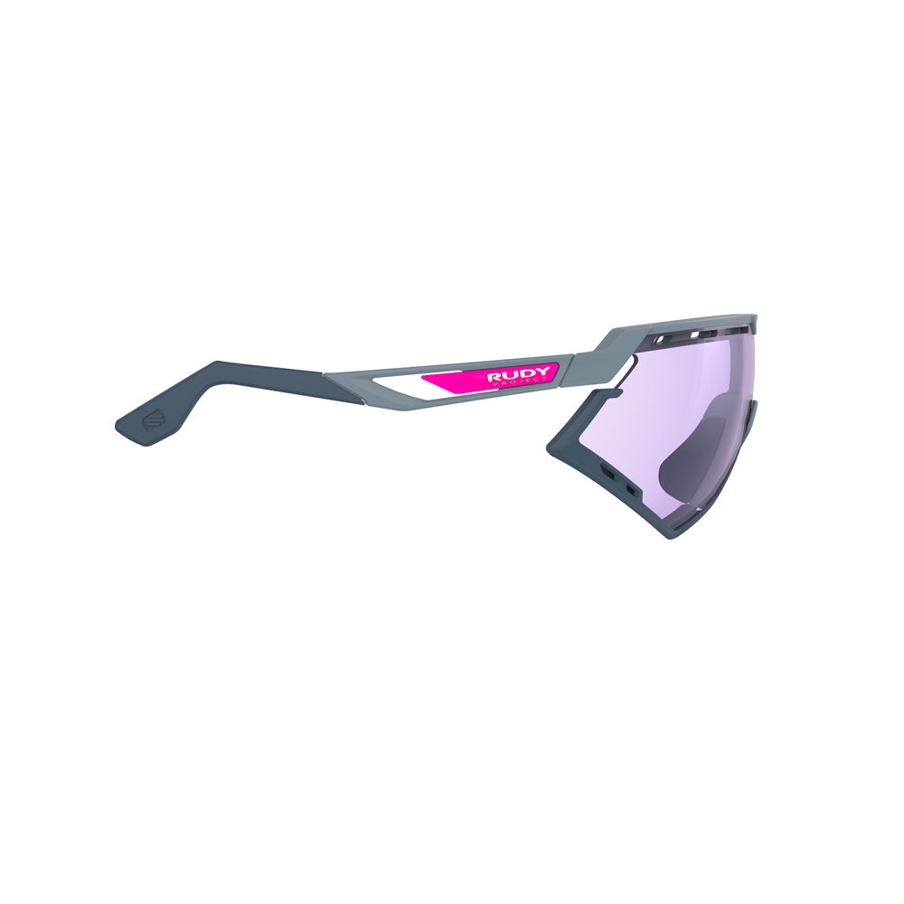 Lentes deportivas Defender con diseño ergonómico y peso ligero de 28 g